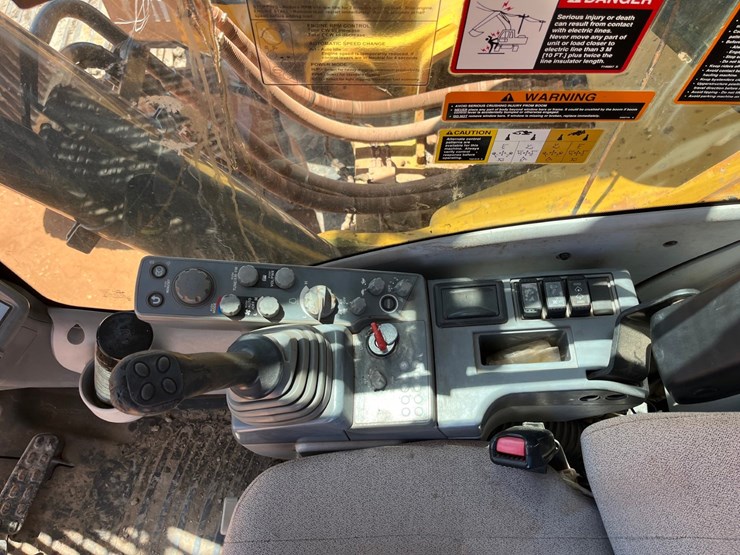 #t8699-•-2018-deere-470g-image-40