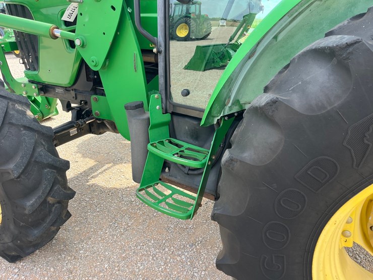 2011-john-deere-5093e-image-18