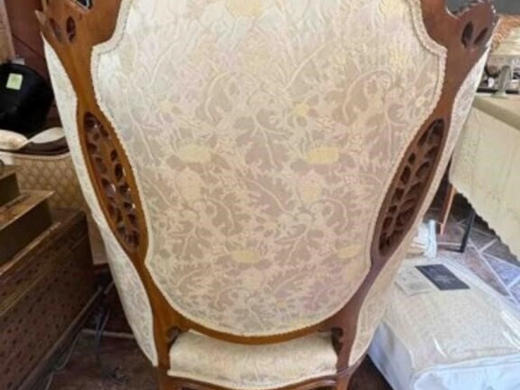 vintage-armchair-image-5