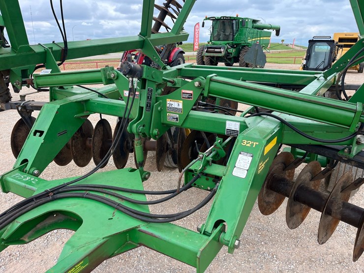 2008-john-deere-637-image-2