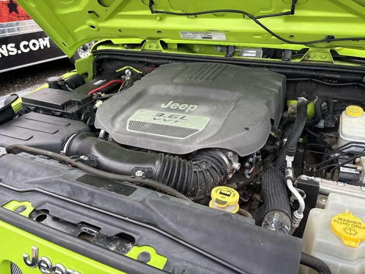2013-jeep-wrangler-image-21