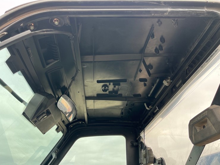 2019-polaris-ranger-image-13