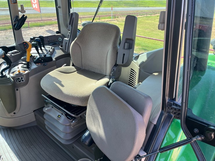 john-deere-6155m-image-21