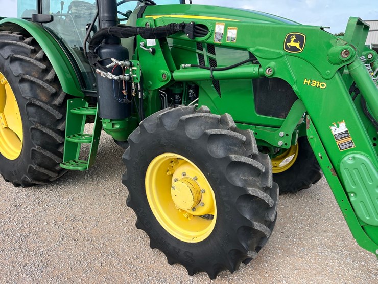 2017-john-deere-6120e-image-10