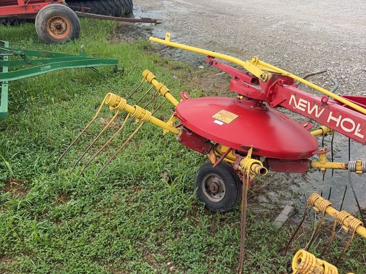 new-holland-254-image-4