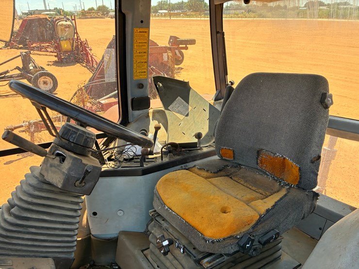 case-ih-5140-image-12