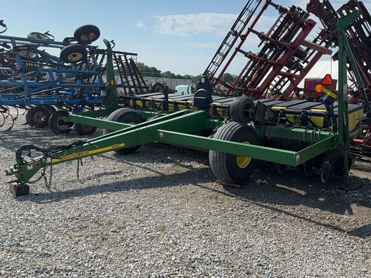 2003-john-deere-1780-image-2