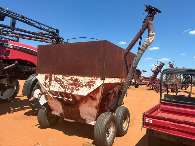 #t10005-•-grain-buggy-image-4