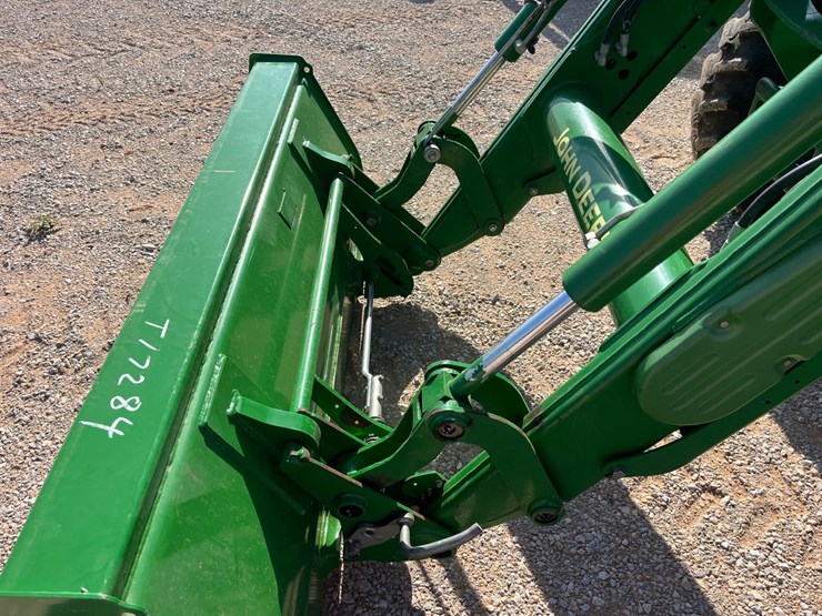 2019-john-deere-5100e-image-3