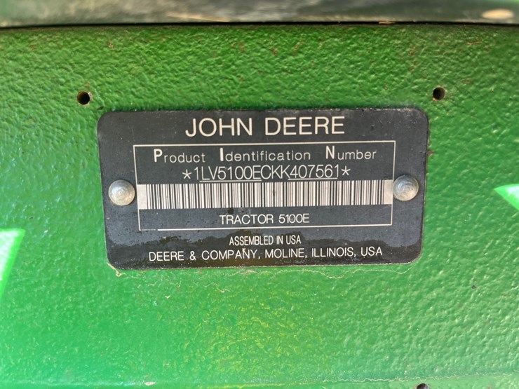 2019-john-deere-5100e-image-24