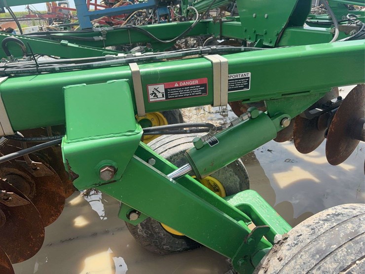john-deere-637-image-18