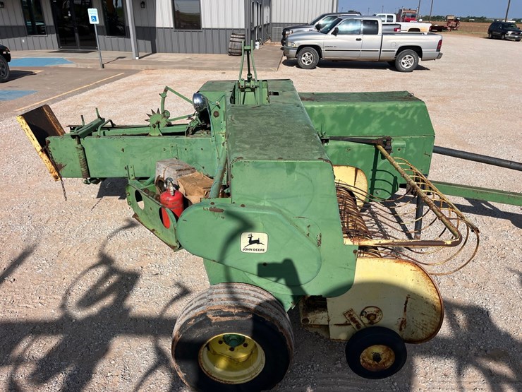 john-deere-336-image-4