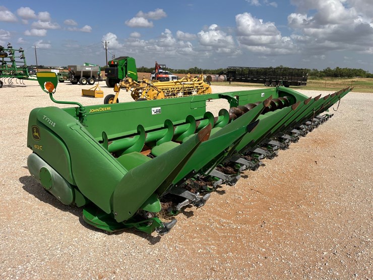 2011-john-deere-612c-image-12