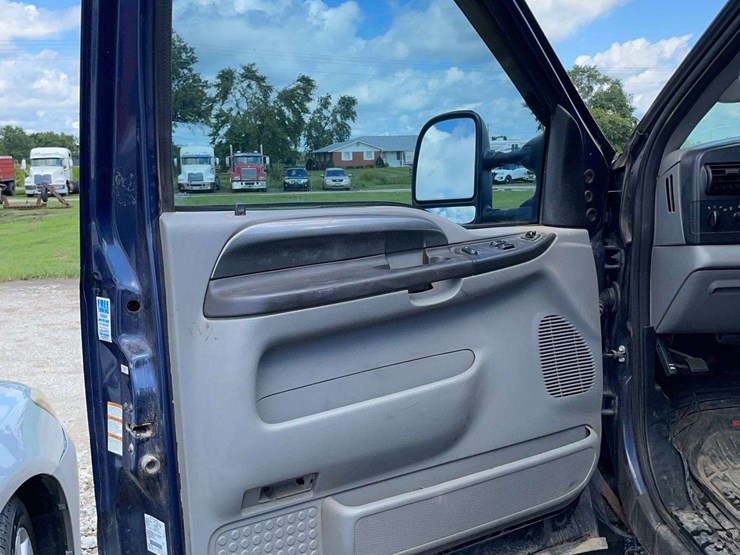 2005-ford-f350-xlt-image-10