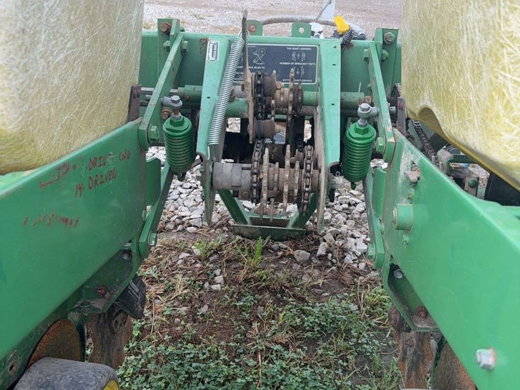 john-deere-7000-image-13