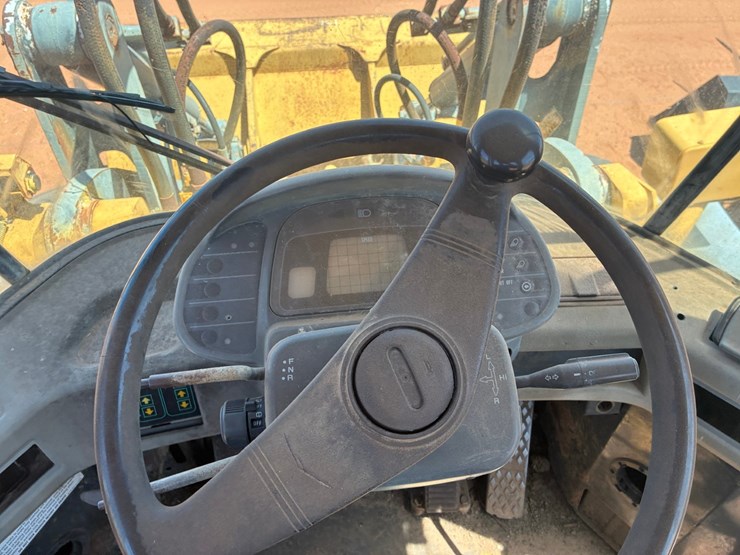 komatsu-wa250-image-12