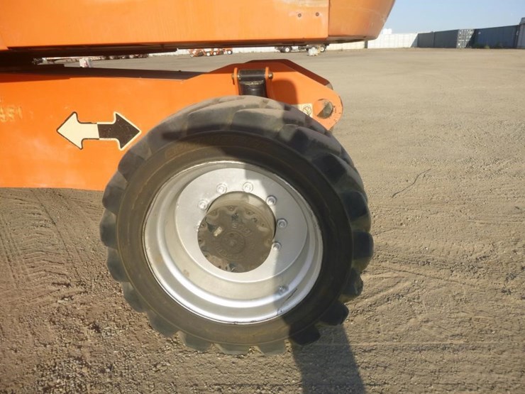 2013-jlg-860sj-image-37