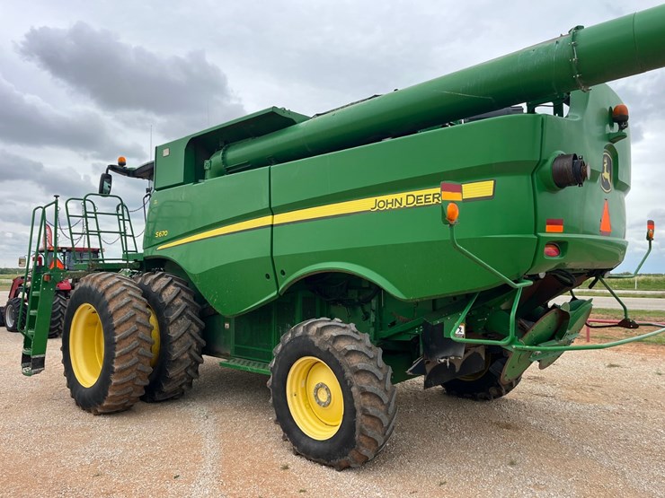 2011-john-deere-s670-image-31