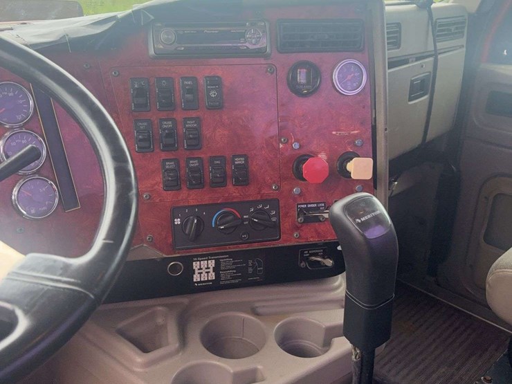 2004-international-9900i-image-21