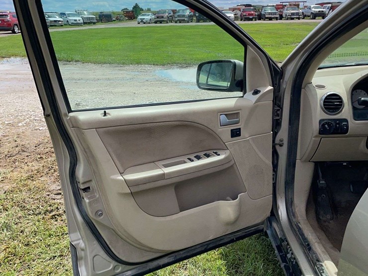 2005-ford-freestyle-image-9