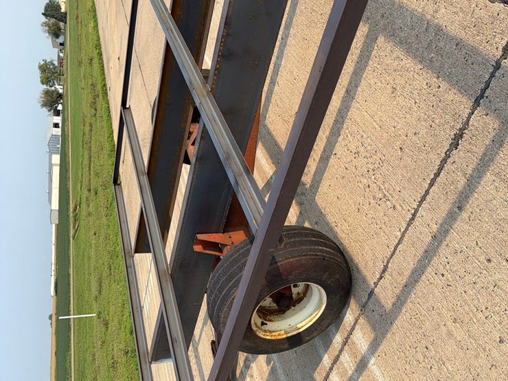 10ft-x-30ft-metal-bale-trailer-image-4