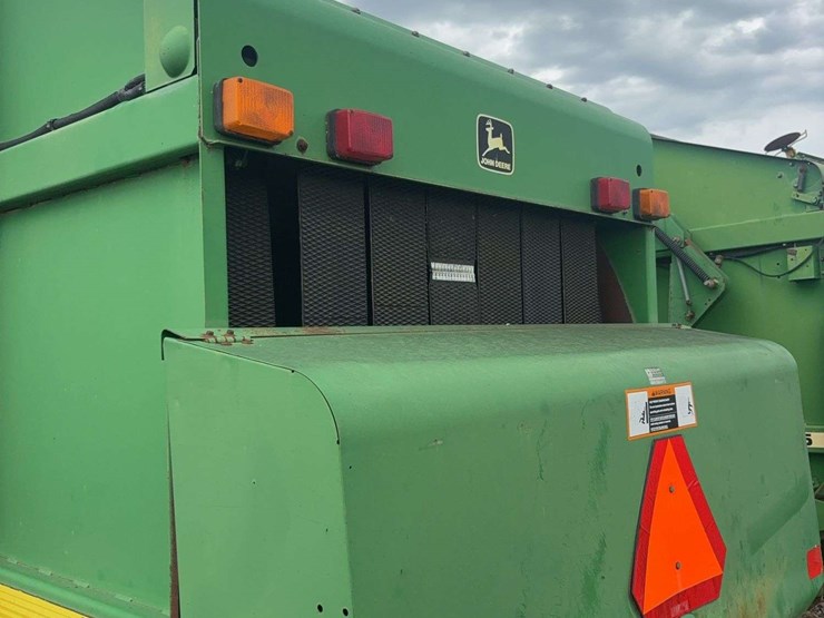 2026-john-deere-566-image-11
