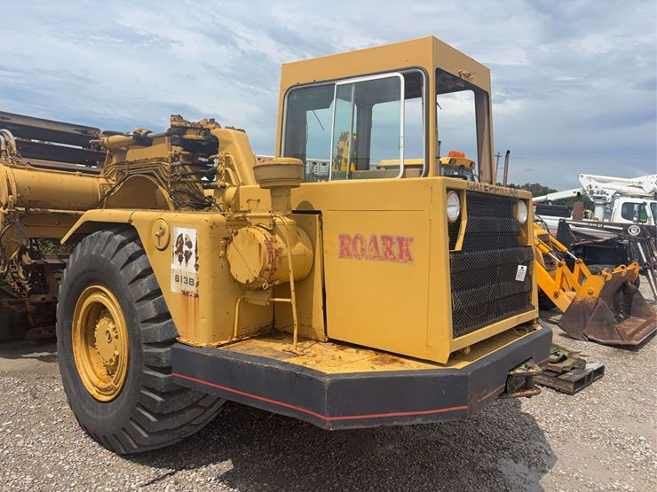caterpillar-613b-image-2