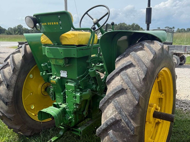 john-deere-530-image-9