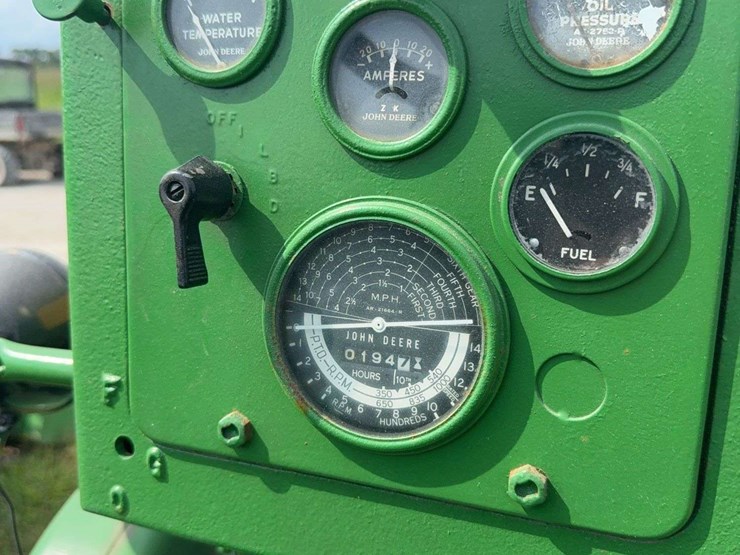 john-deere-620-image-9