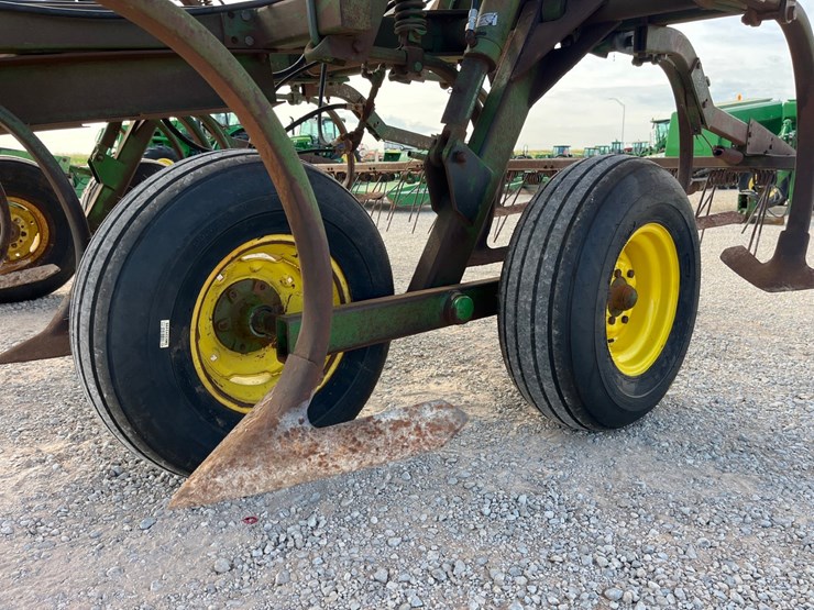 1988-john-deere-610-image-16