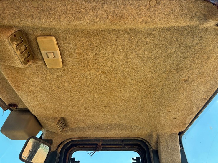 komatsu-wa250-image-9
