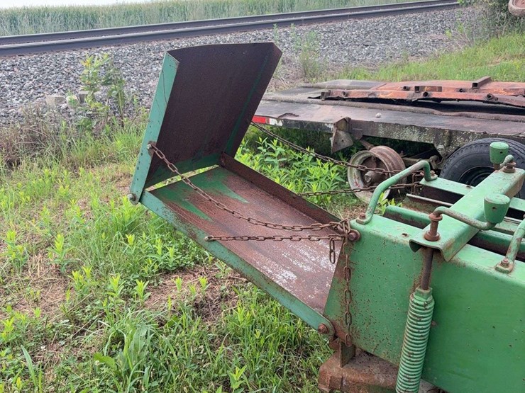 john-deere-24t-image-7