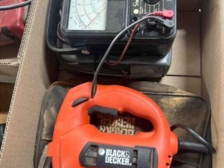 jigsaw-&-volt-meter-image-1