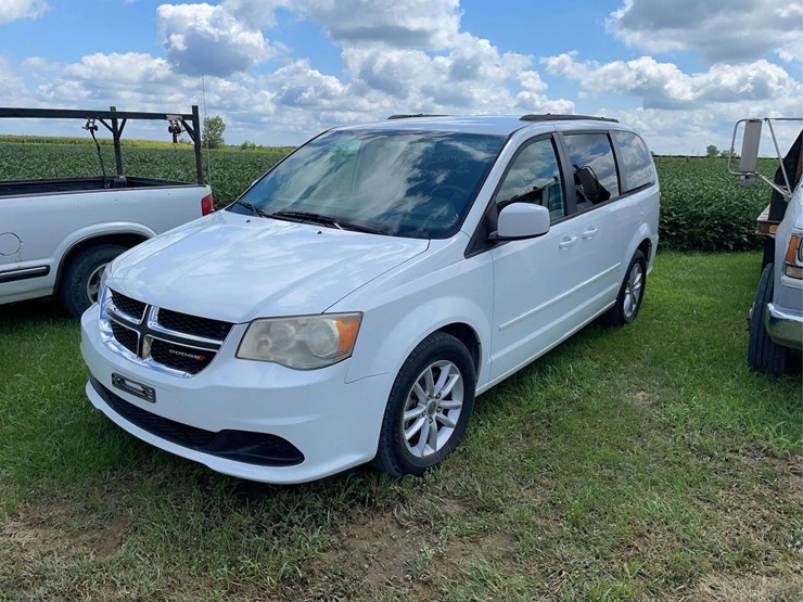 2014-dodge-grand-caravan-image-1