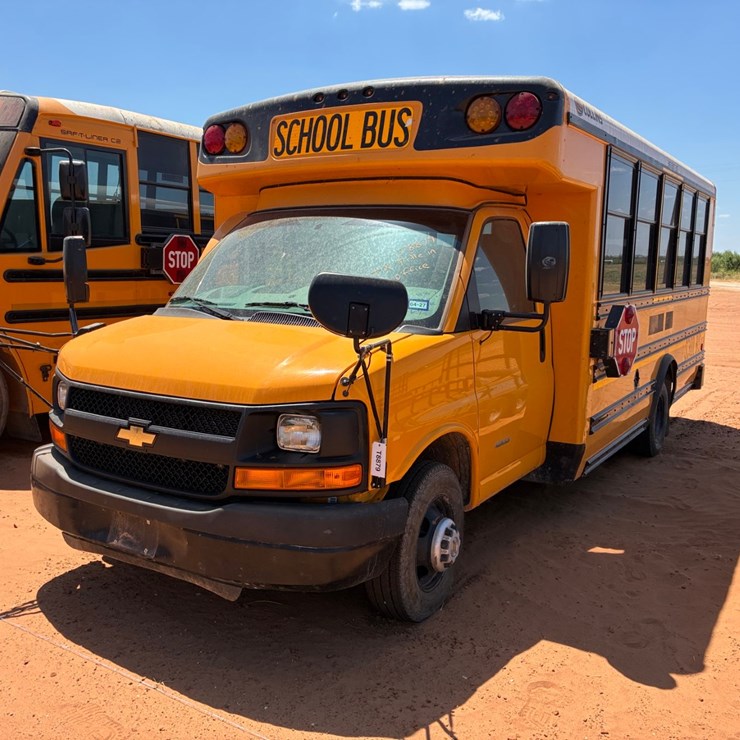 #T8879 • Chevy Bus