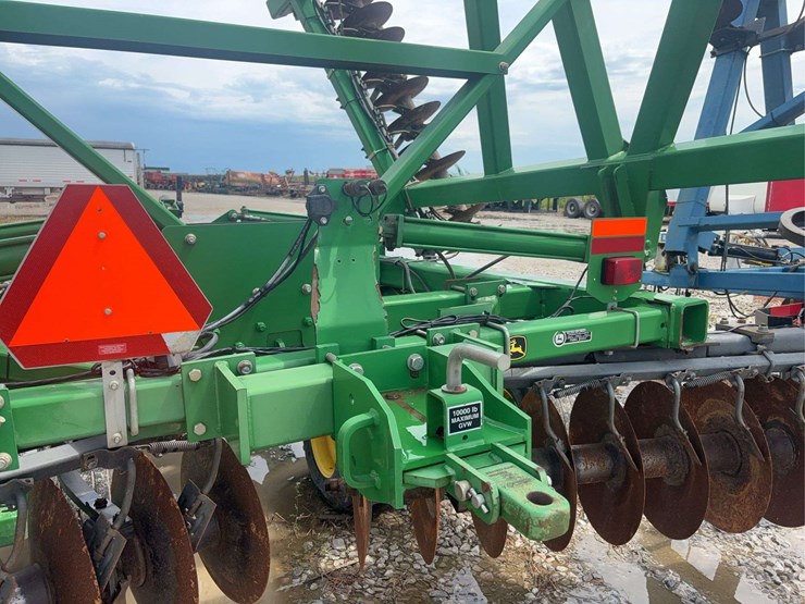 john-deere-637-image-12