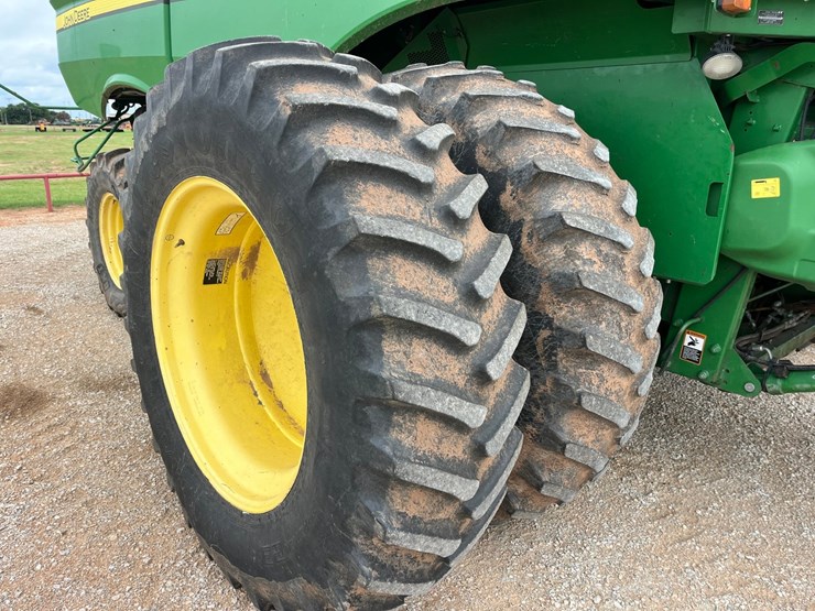 2011-john-deere-s670-image-9