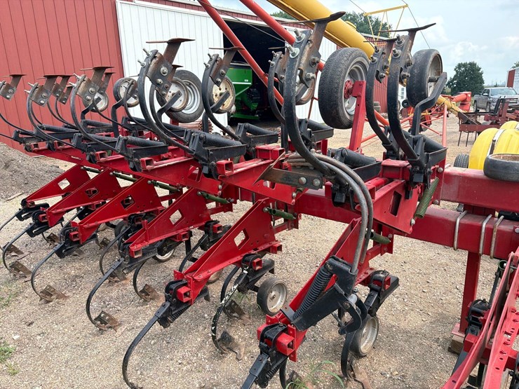 case-ih-1830-image-18