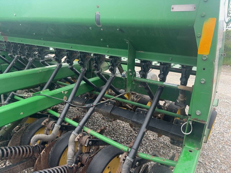 john-deere-750-image-7