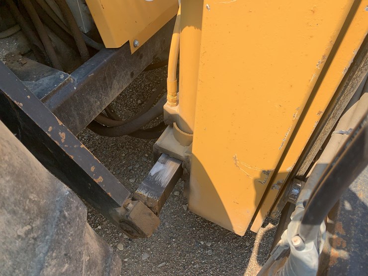 hp-8500-harlow-fork-lift-image-23