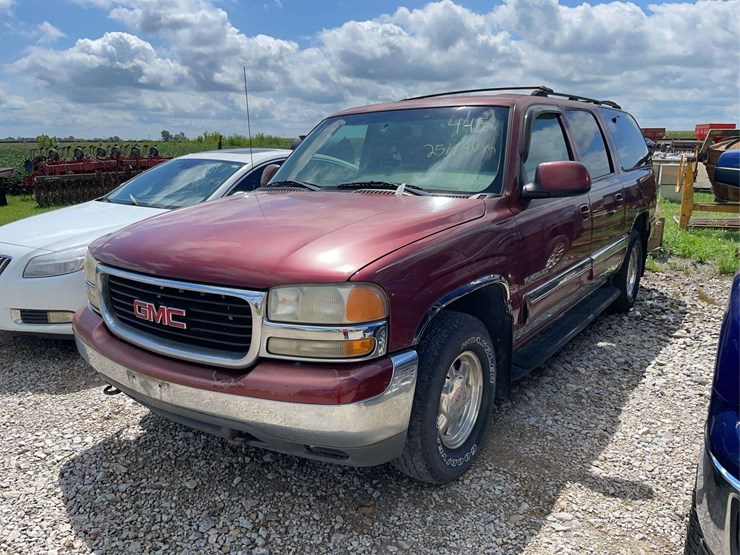 2001-gmc-yukon-image-1