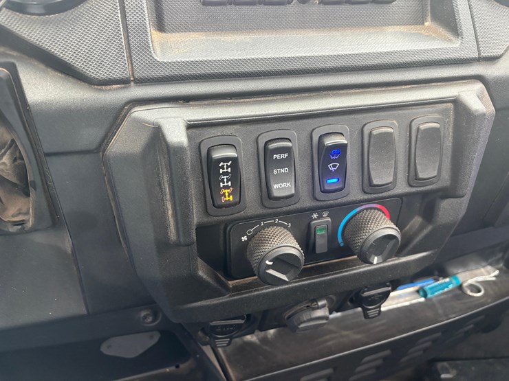 2024-ranger-1000-northstar-utv-image-7