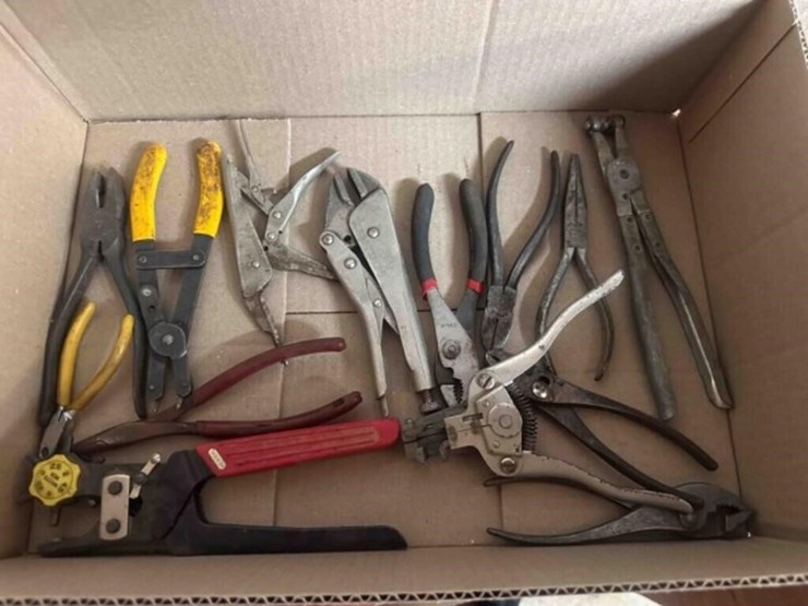 assorted-tools-image-1