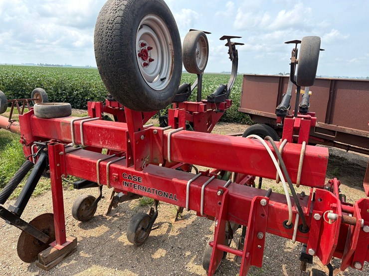 case-ih-1830-image-11