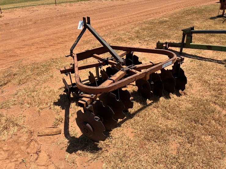 #t10002-•-cattle-chute-image-4