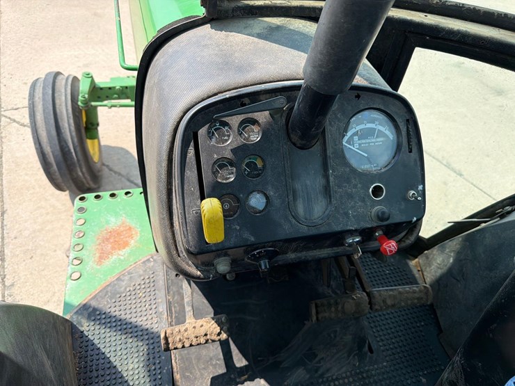 john-deere-4030-image-43