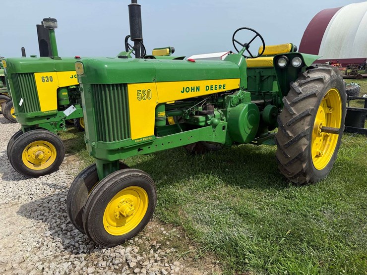 john-deere-530-image-1