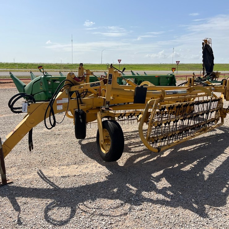2007 VERMEER R2300