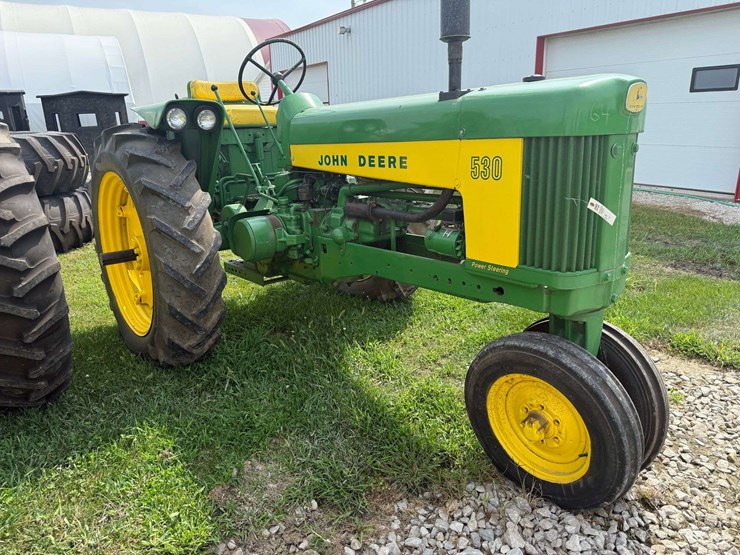 john-deere-530-image-2