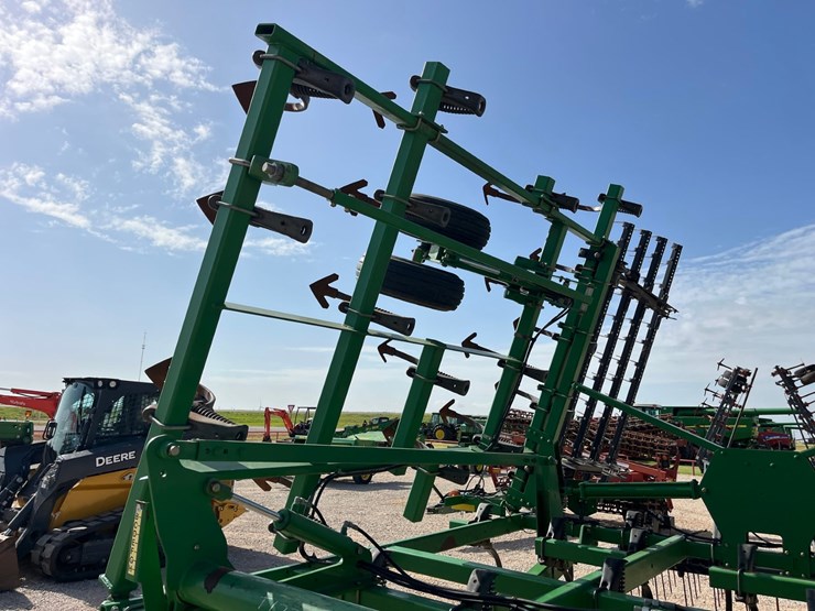 2013-john-deere-2210-image-20
